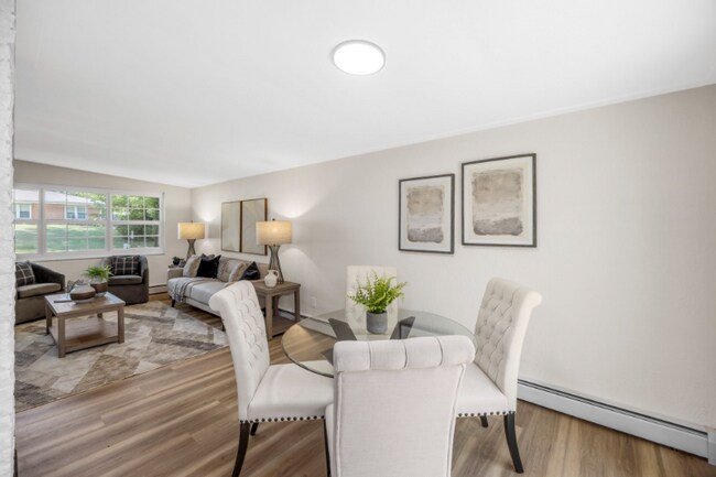 Photo - 57 Cheshire Dr