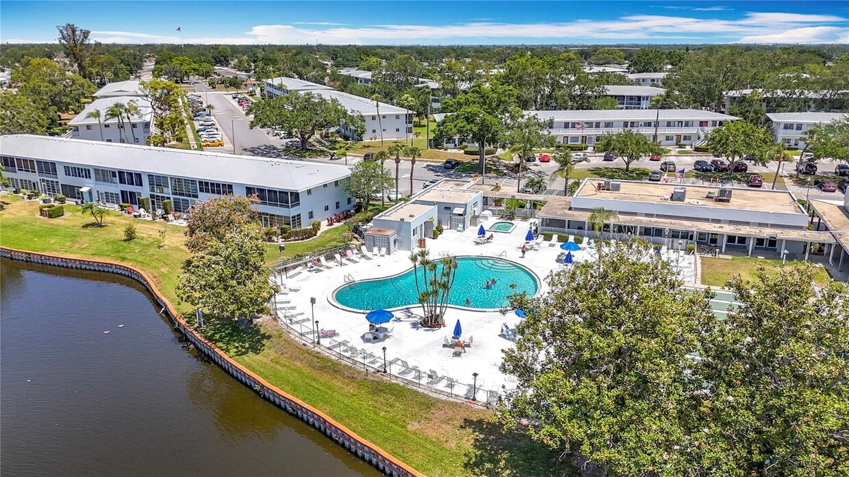 Photo - 8425 112th St N (Seminole, FL)
