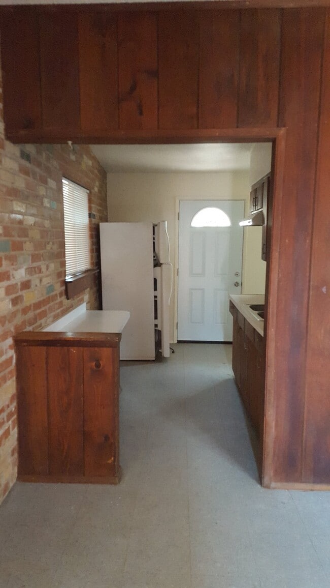 Photo - 2107 N Edison Terrace