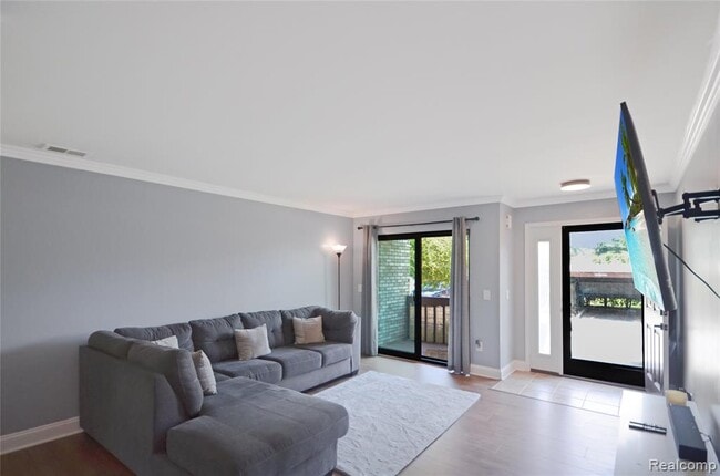 Photo - 34900 Mercer Ln