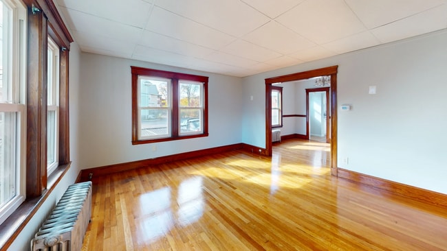 Photo - 897 Canterbury St Unit 897