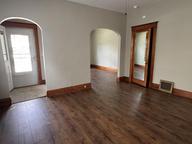 Photo - 1721 W 16th St