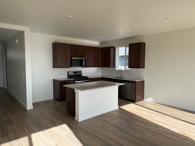 Photo - 7853 E Beaufort St