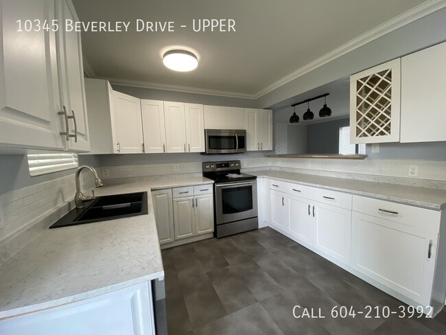 Building Photo - Upper at Fairfield Island