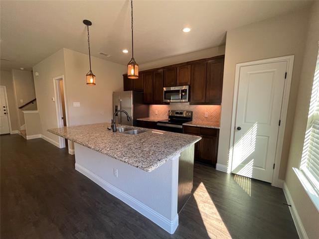 Photo - 805 Jameson St