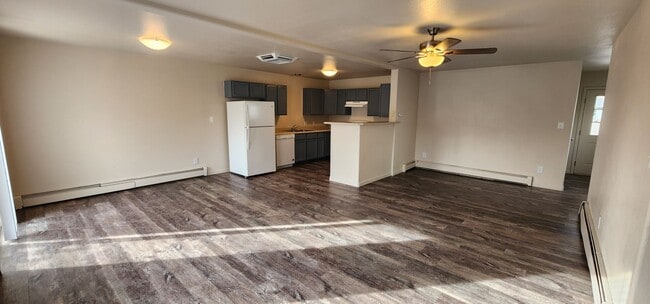 Photo - 3135 Perkins Dr Unit B