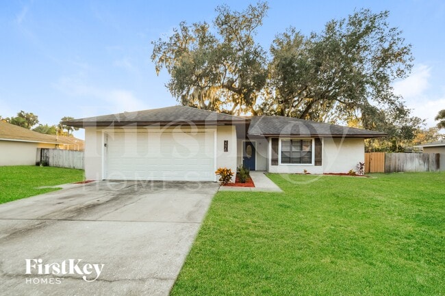 Building Photo - 2526 Needle Palm Dr