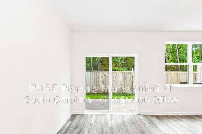 Photo - 1305 Scarlett Maple St