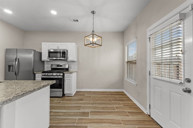 Photo - 6022 Yorktown Meadow Ln