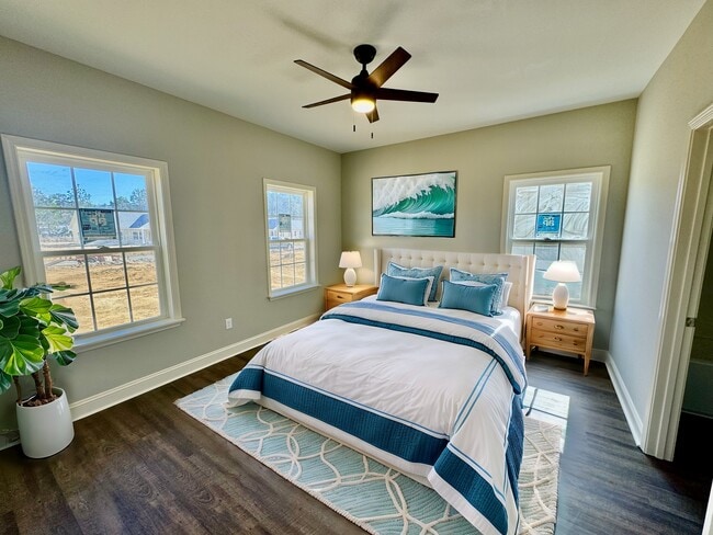 Photo - 232 Firefly Ln