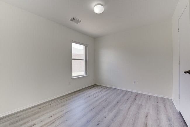 Photo - 5918 Laramie River Ct