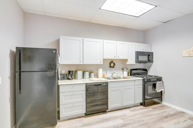 Photo - 800 Oak St Unit ID1385911P