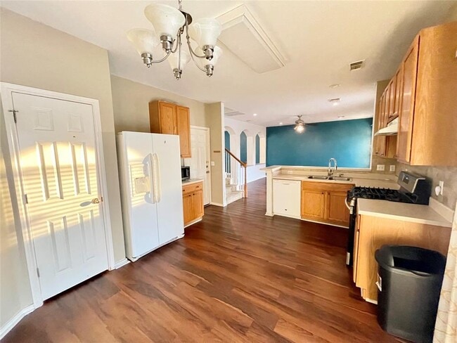 Photo - 3226 Raging River Dr