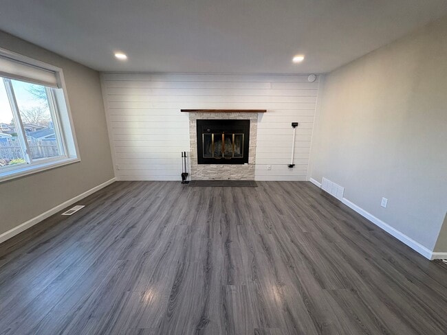 Photo - Beautiful 4 Bed 3 Bath Home!!!