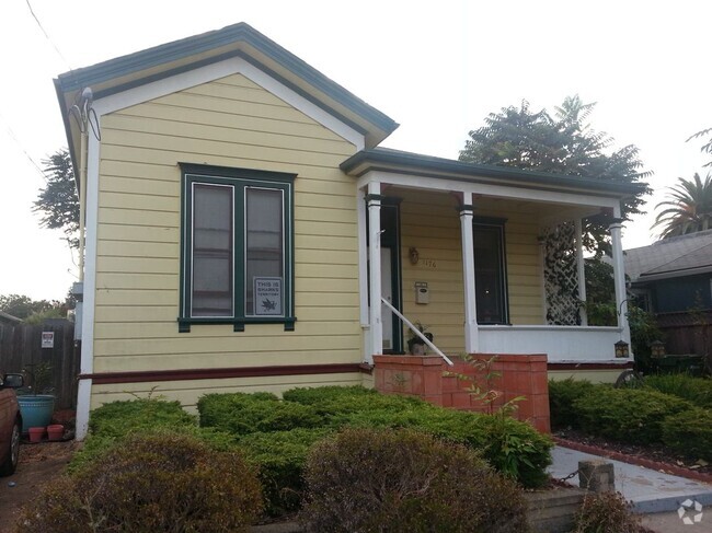 Building Photo - 1176 Main St Rental