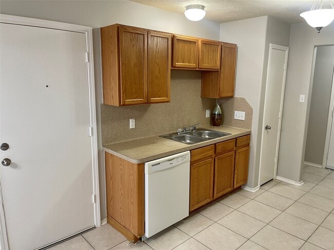 Photo - 9011 Serena Ln