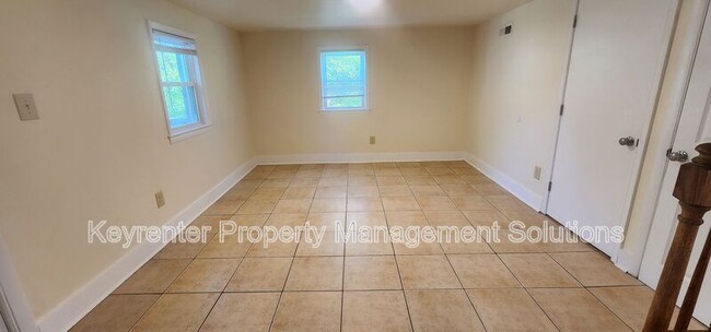 Photo - 813 Highland Ave