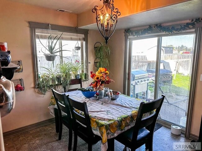 Photo - 3665 E Pearce Dr