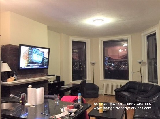 Photo - 39 Bay State Rd Unit 4R