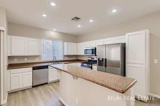 Photo - 9538 Summer Furnace St