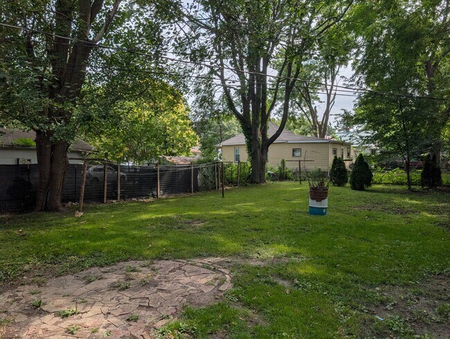 1008 N Mckinley Ave