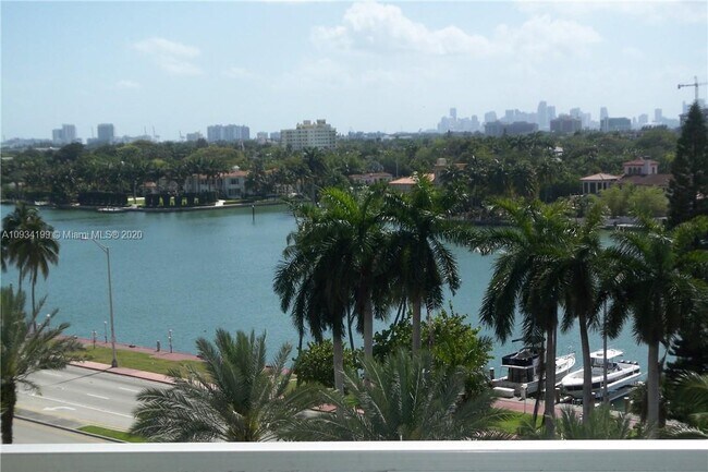 Photo - 5161 Collins Ave Unit 806