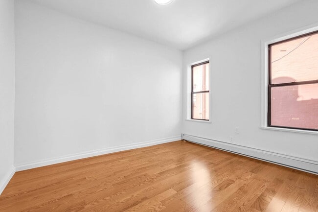 Photo - 71-32 Fresh Pond Rd