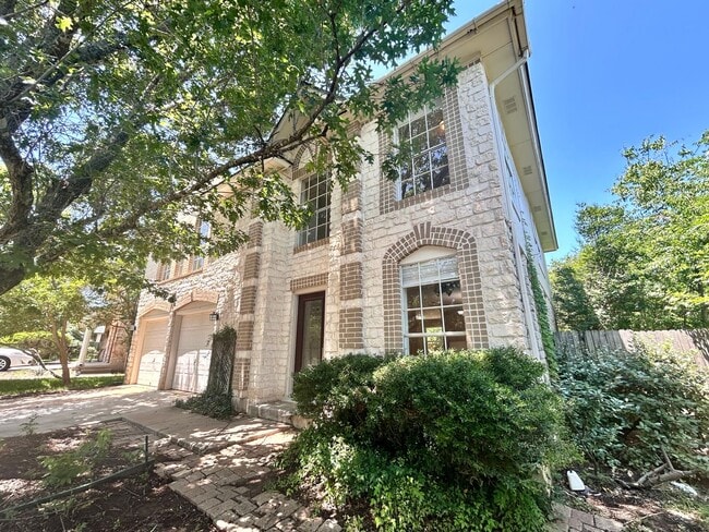 Beautiful and Spacious 3 BR / 2.5 BA Home ... - Beautiful and Spacious 3 BR / 2.5 BA Home ...