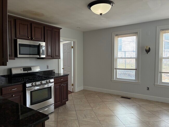 Photo - 77 King St Unidad 1