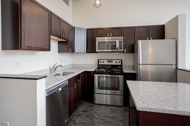 Photo - 4600 Woodward Ave Unit 306