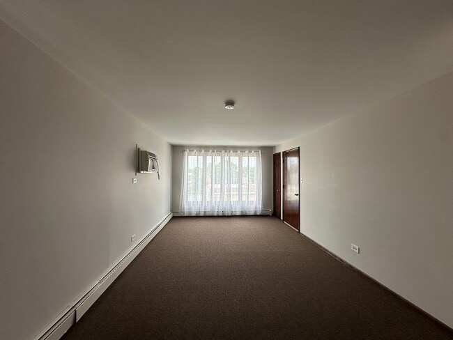 Photo - 6155 S Archer Ave Unit 6155 Archer Ave 3