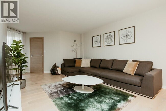 1455 Robson St Unit 407