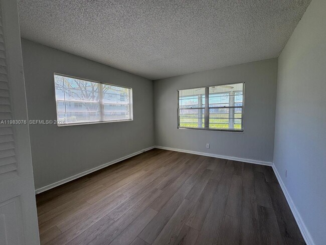 Photo - 257 Fanshaw G Unidad 257