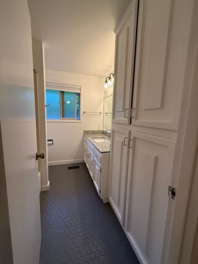 Photo - Pet Friendly Home with Pool Access!