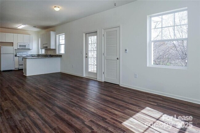 Photo - 17905 Delmas Dr Unit 101