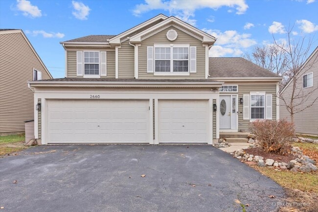 Building Photo - 2660 Fairfax Ln