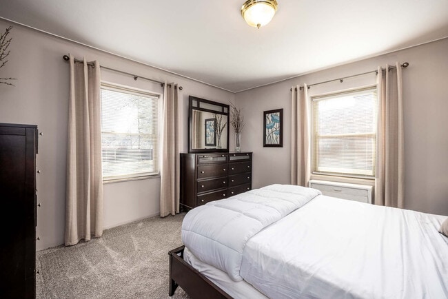 Rugby Square Apartments