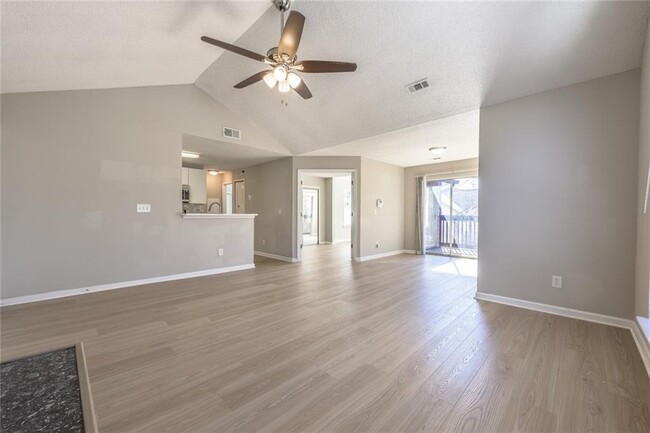 Photo - 1107 Sandy Ln Dr