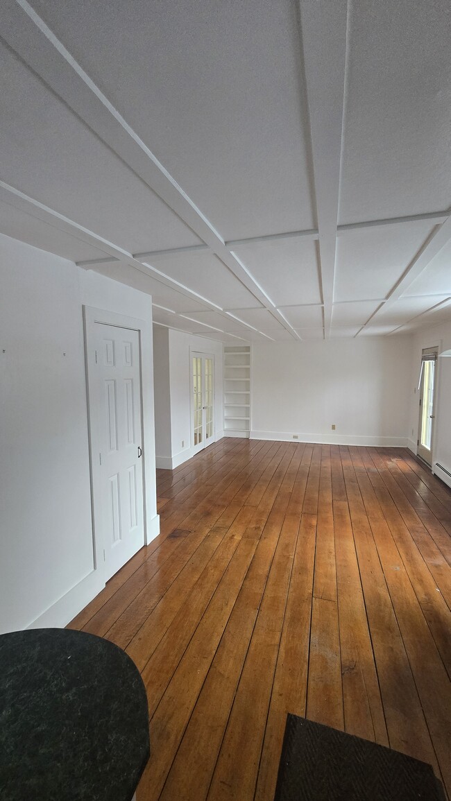 Photo - 10 King Ln Unit A