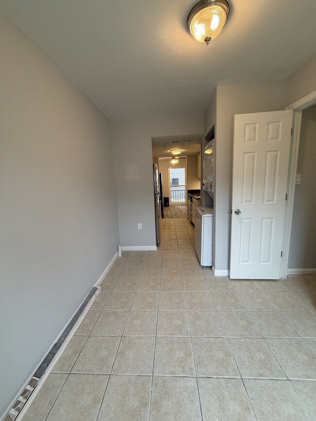 Photo - 238 Stevenson Square