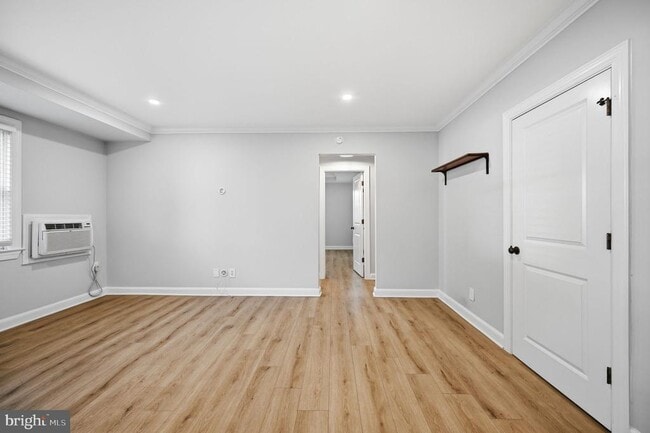 Photo - 906 S Washington St Unit 111