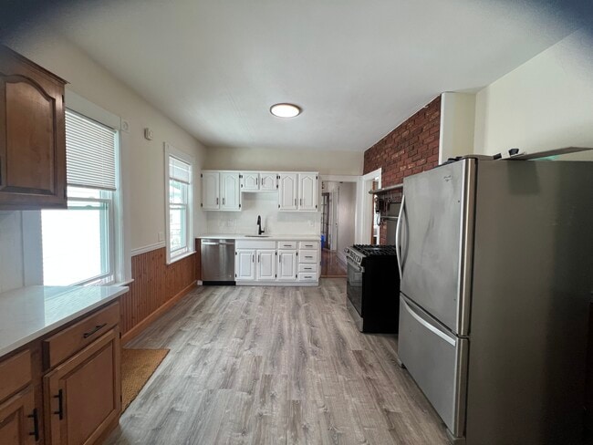 16 Sullivan Rd Unit R
