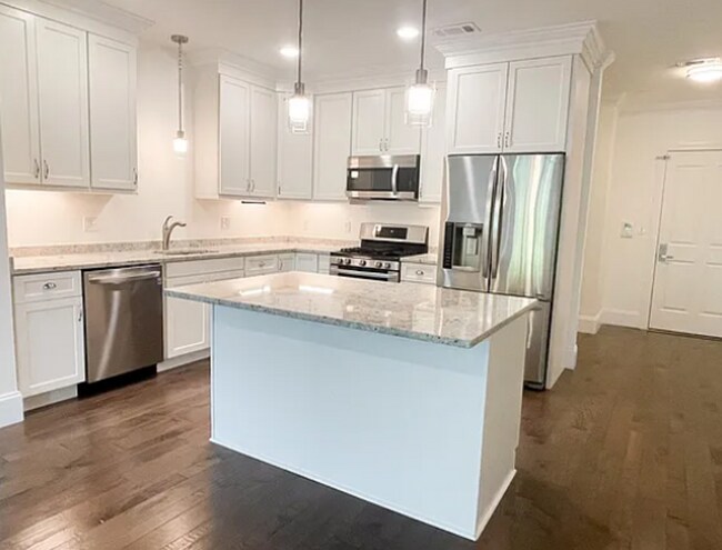 Photo - Water Pointe Unit 8ISL-216