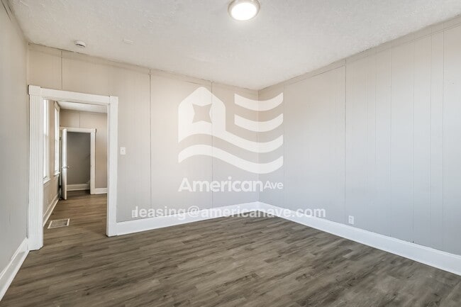 Photo - 6104 Chestnut St