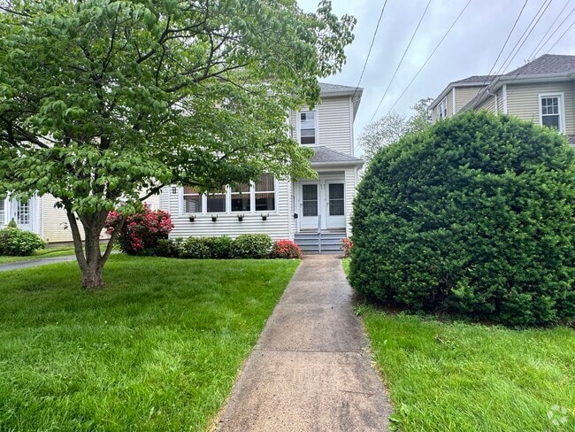 Building Photo - 95 Ardmore Rd Rental