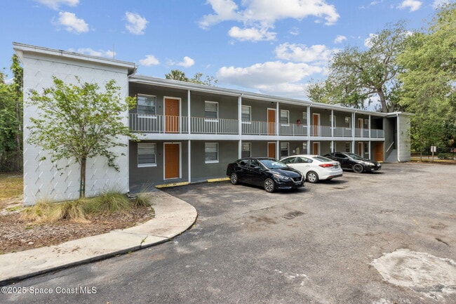 Building Photo - 311 S Brown Ave Unit 5 Rental