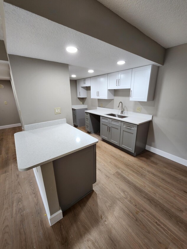 Photo - 5265 Vineland Rd (Orlando, FL)