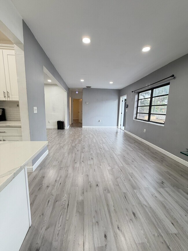 Photo - 14930 NW 16th Dr