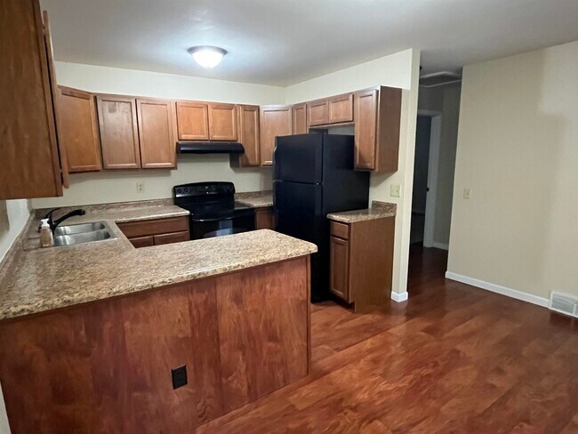 Photo - 2652 Osmundsen Rd