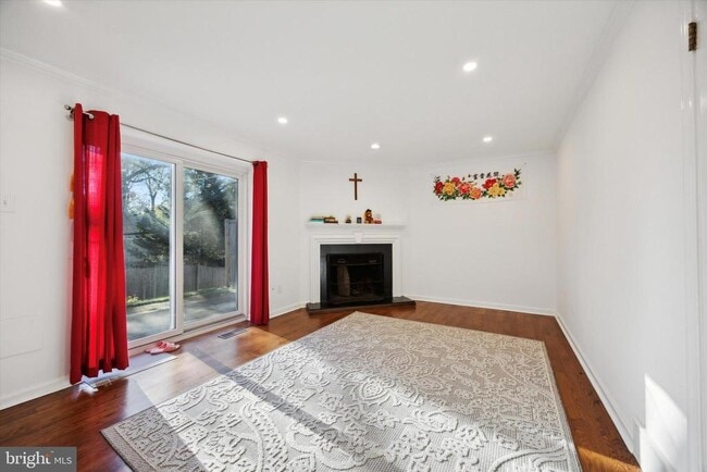 Photo - 25 N Buck Ln